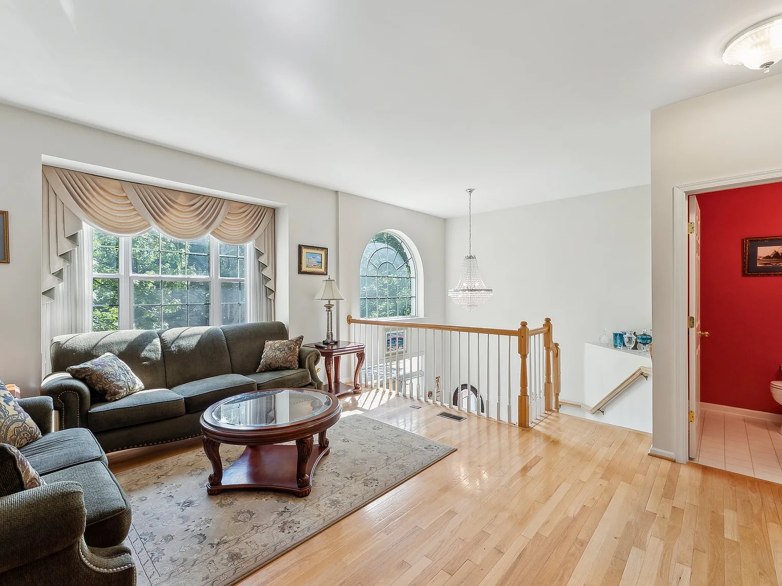 3 bed, 2540 sqft, $3,650 — Photo 4