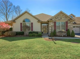 1005 Abbie Ln, Aliquippa, PA 15001