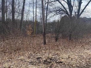 Point Dr, Clare, MI 48617