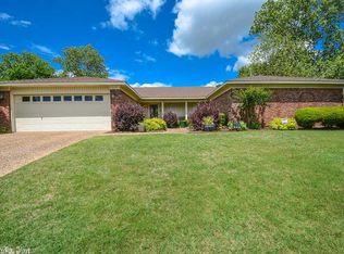 809 Cherry Hill Dr, North Little Rock, AR 72116