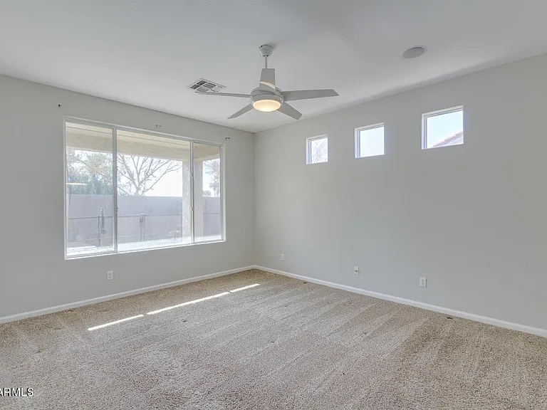 155 E Liberty Ln — Photo 14