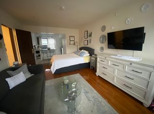 407 W Broadway #2G, Long Beach, NY 11561