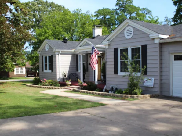 701 W Sunset St, Nashville, AR 71852