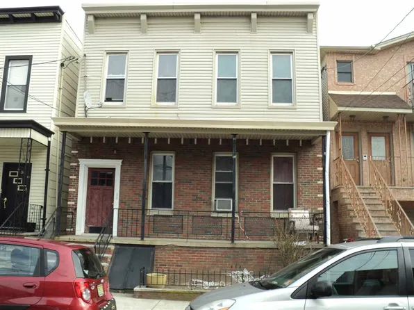 6808 Madison St, Guttenberg, NJ 07093