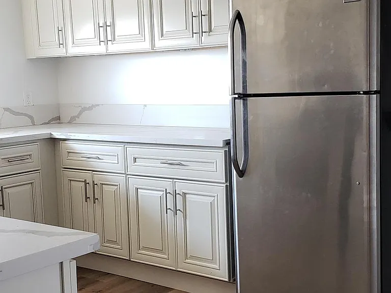 527 N Cummings St #527 — Photo 3