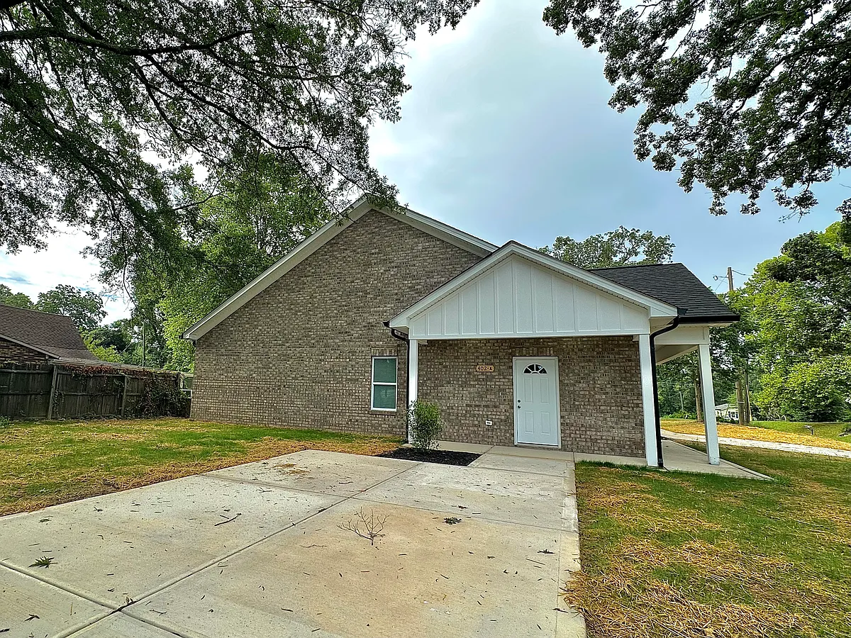 Building Photo - 402 E Alabama Ave #A