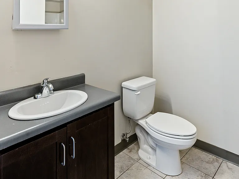 566 S 4th St #405 — Photo 5