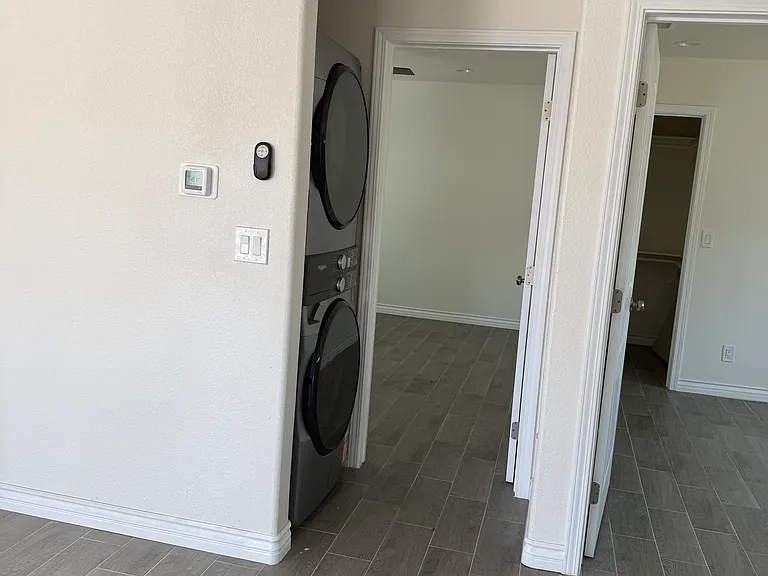 8610 Bennett Ave #2 — Photo 31