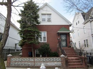 5048 96th St, Corona, NY 11368