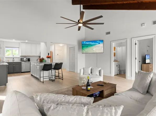 2453 Southridge Road, Delray Beach, FL 33444