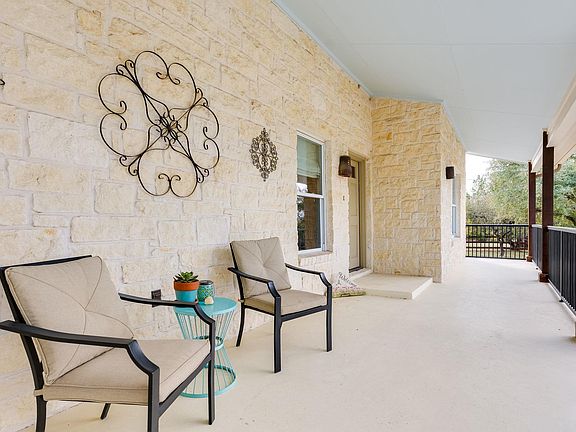 3rd image of 613 Canyon Rim Dr