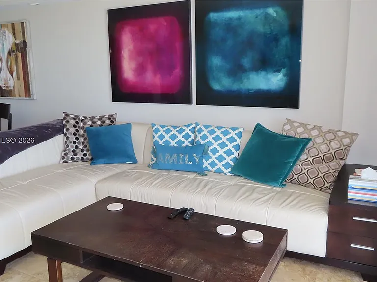 5701 Collins Ave #302 — Photo 8