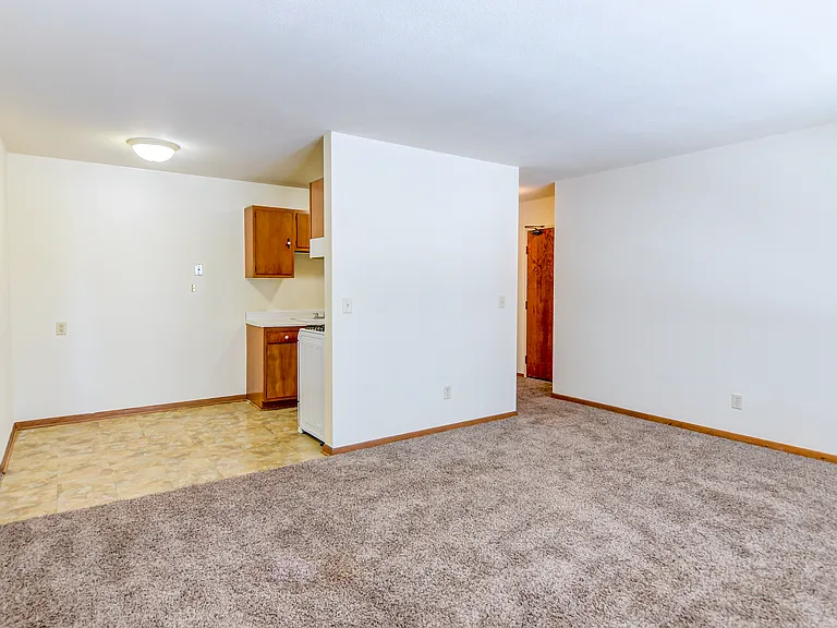 Pillsbury Apartments — Photo 11