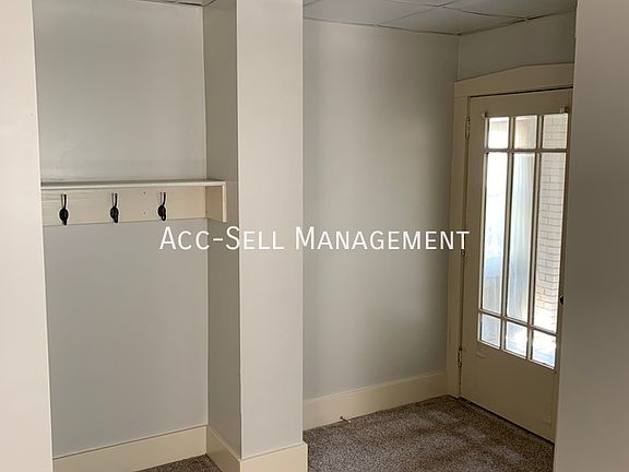 5th image of 209 Valley Ave NW APT 1