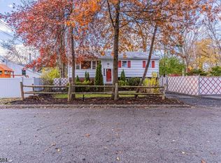 10 Auburn Rd, Parsippany, NJ 07054