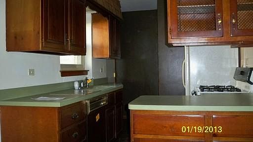 3rd image of 3743 S East Ave