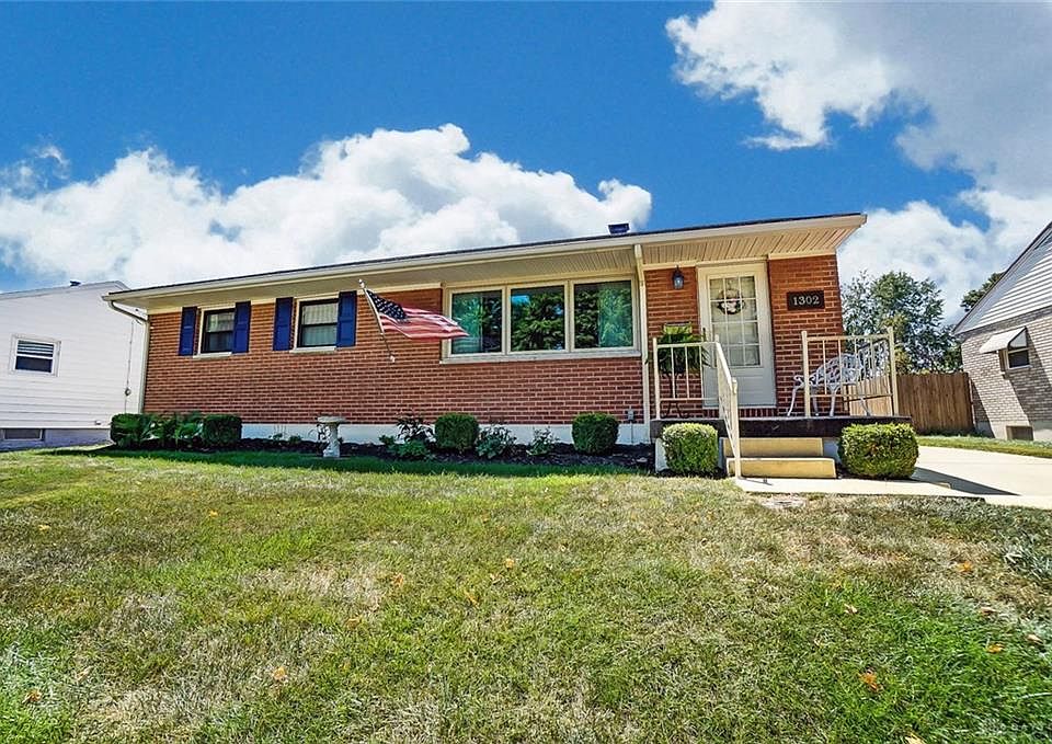 1st image of 1302 Lindsey Ave