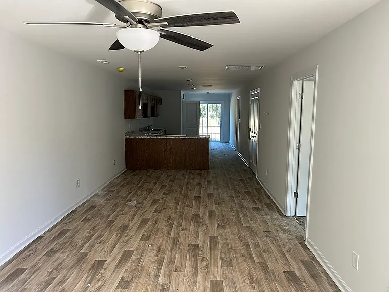 1 Dresden Ct #406 — Photo 3