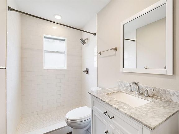 5th image of 722 Indian Hill Blvd