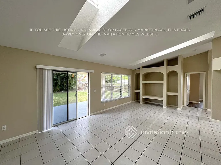 2465 SW Lafayette St — Photo 5
