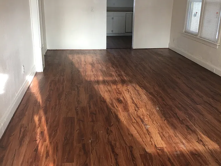 1409 Arthur St — Photo 2