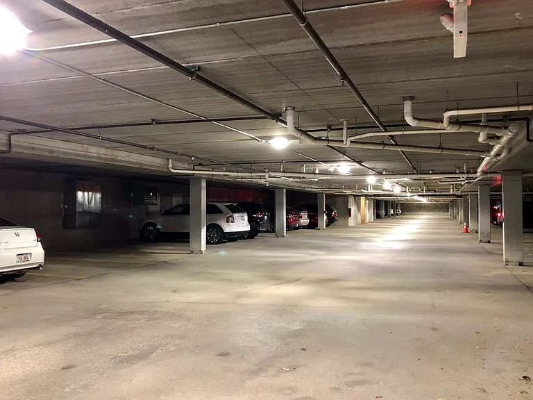Stratford Place Luxury Apartments — Photo 6