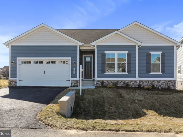10014 Wilkes Dr, Williamsport, MD 21795