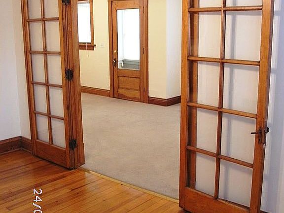 Dining room, to Living room