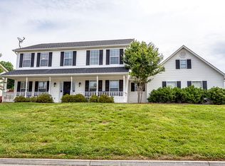 10201 Lynn Chase Ln, Knoxville, TN 37932