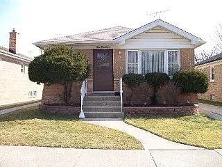 4315 Maple Ave photo 1