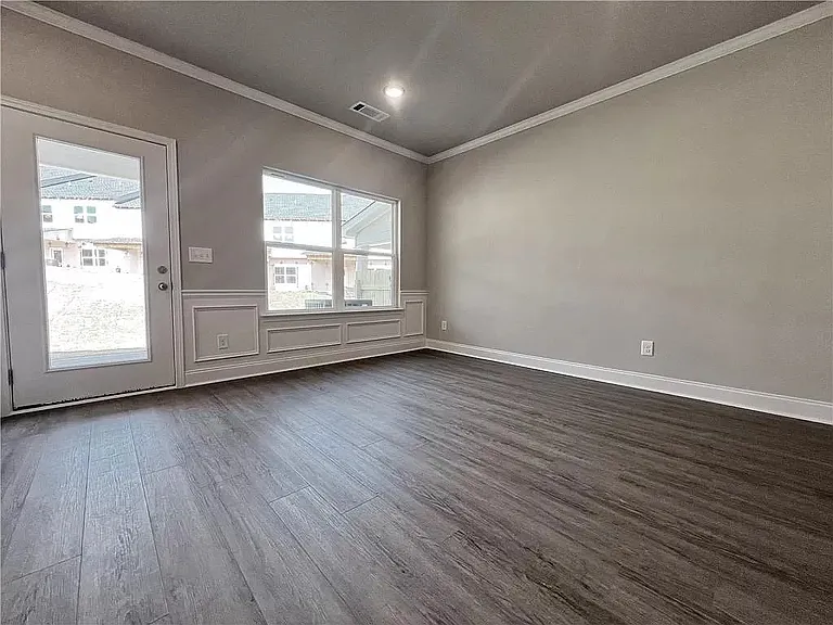 1503 Fern Ridge Ln — Photo 7