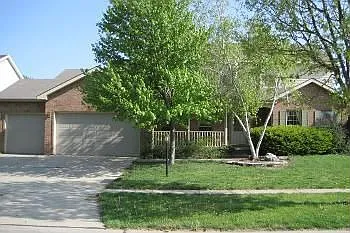 2604 Robeson Park Dr photo 1