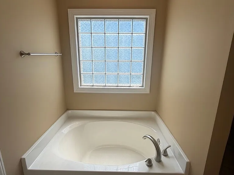 4406 Maximillion Cir — Photo 11