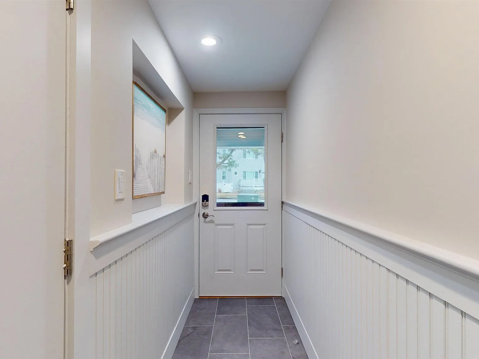 4 bed, 2.5 bath, $5,000 — Photo 2