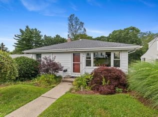 52 Hewey St, Waterbury, CT 06708