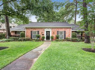 10030 Cedar Creek Dr, Houston, TX 77042