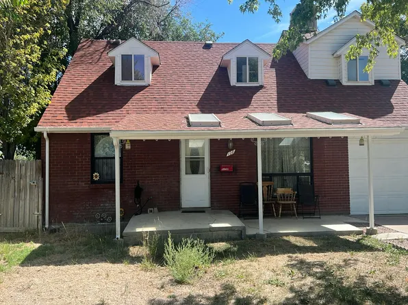 128 Gamble Ln, Pueblo, CO 81001
