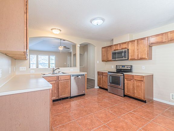 5th image of 6723 Devonport Dr