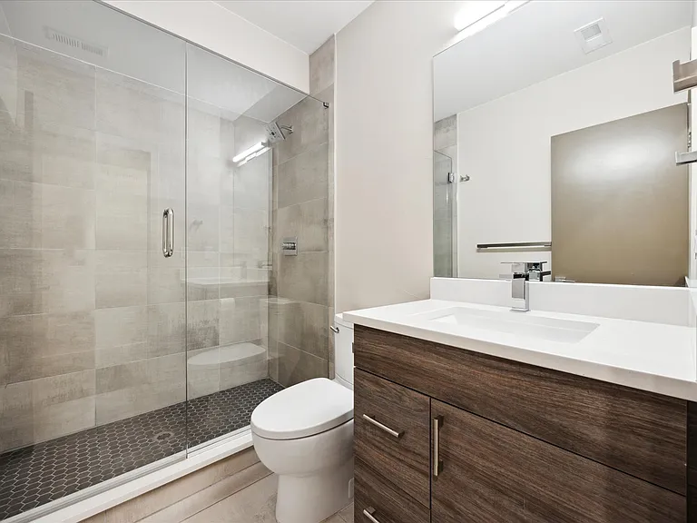 1419 N Irving St — Photo 22