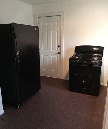 4th image of 338 Cravens Ave