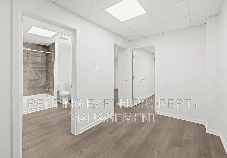 1563 Martin Ave — Photo 17