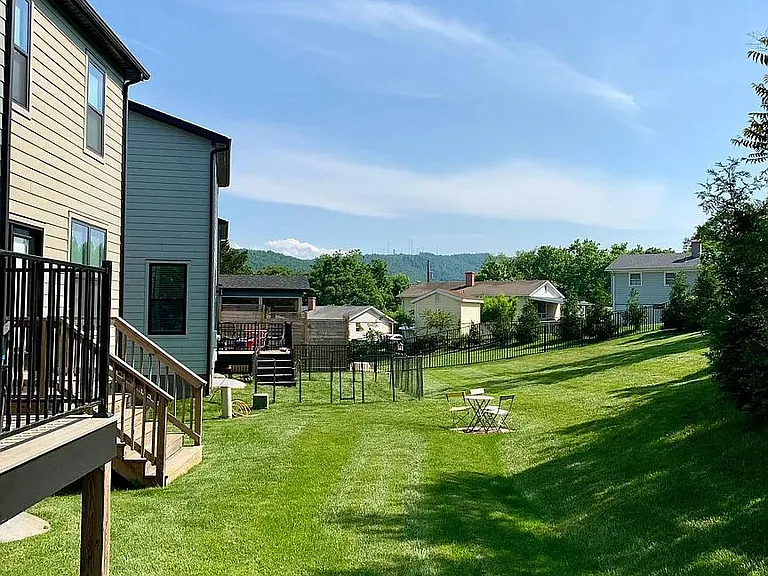 137 Junction Ln — Photo 25