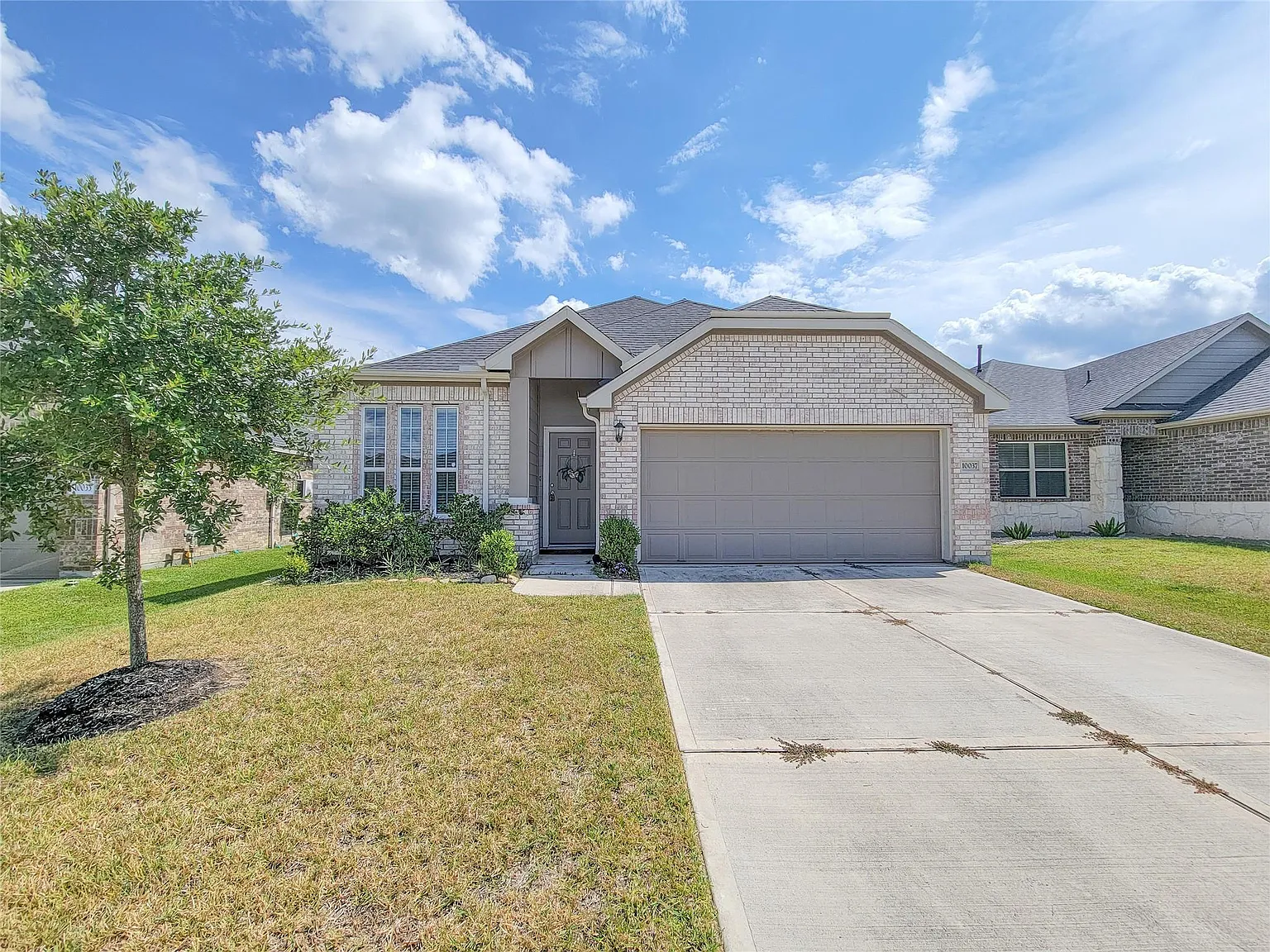 3 bed, 2.0 bath, 1514 sqft, $2,000 — Photo 2