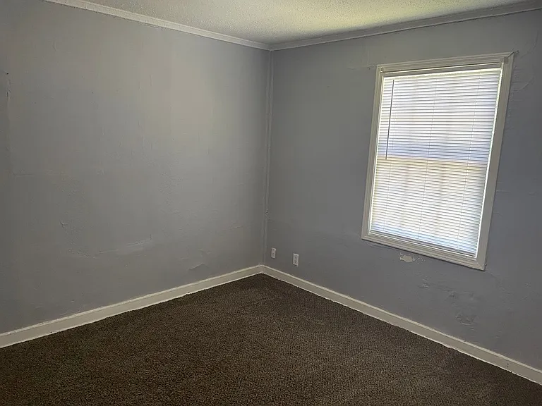 2623 S Fees St — Photo 5