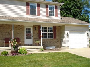 1412 Whispering Woods, Marysville, MI 48040