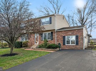 21 Birch Rd, Malvern, PA 19355