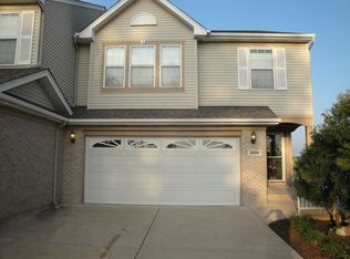 2004 Leness Ln, Crest Hill, IL 60403