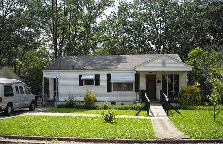 Front view, showing wheelchair ramp