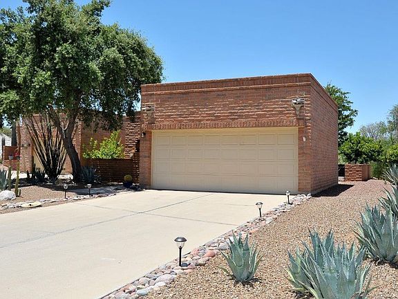 3rd image of 1964 W Misty Hollow Ln