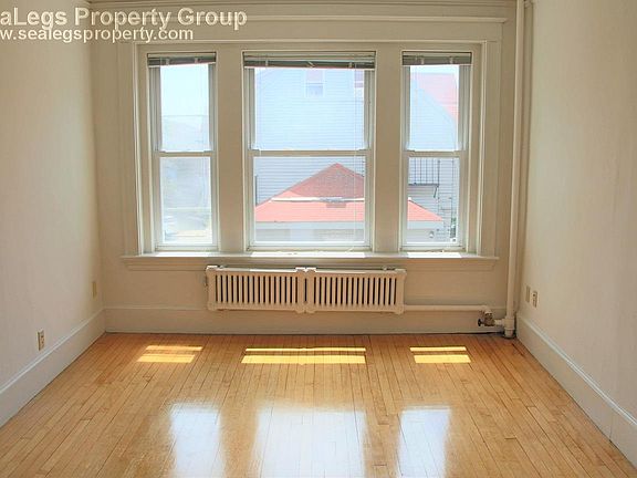 3rd image of 101 Medway St APT 5